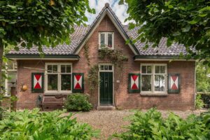Karakteristiek huis onderweg in Kerk-Avezaath